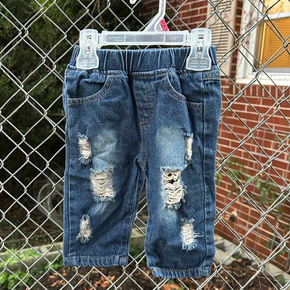 SHEIN Elastic Waist Distressed Infant Baby Denim Blue Jeans Size 68 is 4-6 Mon.